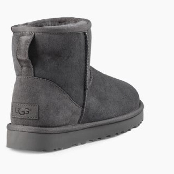 *SOLD* Gray UGG mini II - Picture 5 of 7